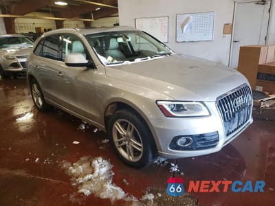 Czwarte zdjęcie samochodu z boku: 2015 AUDI Q5 TDI PREMIUM PLUS VIN:WA1CMAFP0FA091778 - miniatura
