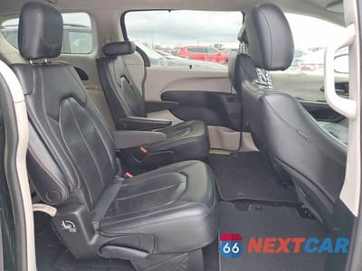 Zdjęcie 10 z 13 samochodu: 2019 CHRYSLER PACIFICA TOURING L VIN:2C4RC1BGXKR624962 - miniatura