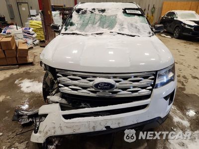 Piąte zdjęcie samochodu w środku: 2019 FORD EXPLORER XLT VIN:1FM5K8D87KGA67098 - miniatura