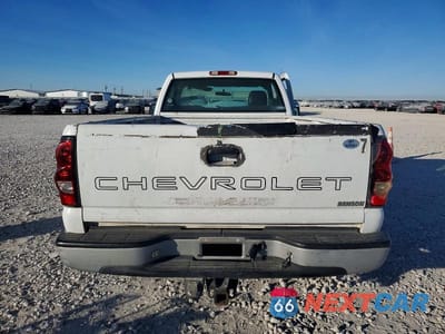 Zdjęcie 6 z 12 samochodu: 2005 CHEVROLET SILVERADO C2500 HEAVY DUTY VIN:1GCHC24U85E275306 - miniatura