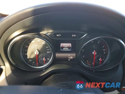 Zdjęcie 9 z 11 samochodu: 2018 MERCEDES-BENZ CLA 250 4MATIC VIN:WDDSJ4GB4JN657480 - miniatura