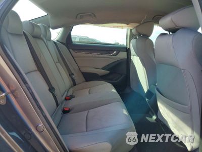 Zdjęcie 10 z 13 samochodu: 2019 HONDA ACCORD LX VIN:1HGCV1F12KA077052 - miniatura