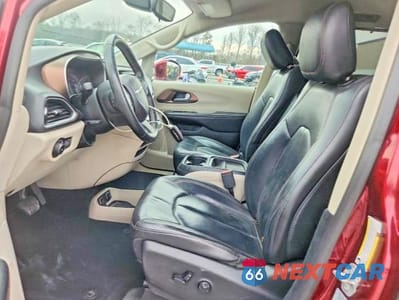 Zdjęcie 7 z 12 samochodu: 2017 CHRYSLER PACIFICA TOURING L VIN:2C4RC1BG0HR739658 - miniatura