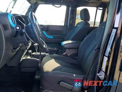 Zdjęcie 7 z 12 samochodu: 2018 JEEP WRANGLER UNLIMITED SAHARA VIN:1C4BJWEG1JL901411 - miniatura