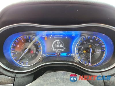 Zdjęcie 9 z 12 samochodu: 2020 CHRYSLER 300 LIMITED VIN:2C3CCAKG8LH116961 - miniatura