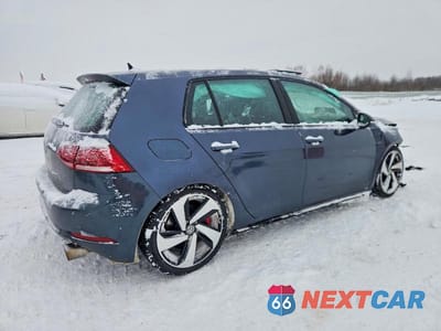 Trzecie zdjęcie samochodu z tyłu: 2018 VOLKSWAGEN GTI S VIN:3VW547AU7JM252487 - miniatura