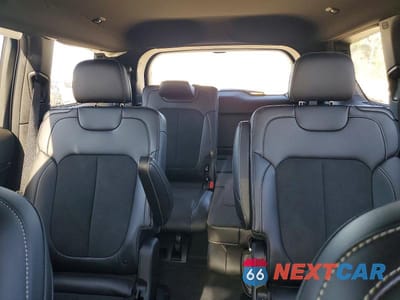 Zdjęcie 10 z 14 samochodu: 2025 JEEP GRAND CHEROKEE L LAREDO VIN:1C4RJKAG0S8740258 - miniatura