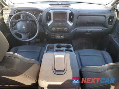 Zdjęcie 8 z 12 samochodu: 2024 CHEVROLET SILVERADO K1500 VIN:1GCRDAED5RZ344123 - miniatura