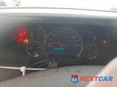 Zdjęcie 9 z 12 samochodu: 2017 GMC SAVANA G2500 VIN:1GTW7AFFXH1904189 - miniatura