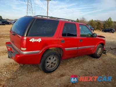 Trzecie zdjęcie samochodu z tyłu: 1998 GMC JIMMY VIN:1GKDT13W5W2540184 - miniatura