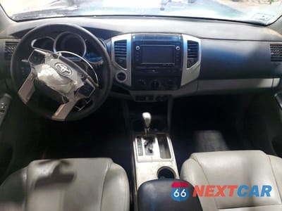 Zdjęcie 8 z 11 samochodu: 2015 TOYOTA TACOMA DOUBLE CAB VIN:3TMLU4EN6FM183651 - miniatura