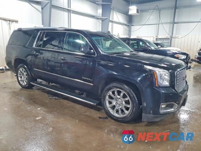 Czwarte zdjęcie samochodu z boku: 2015 GMC YUKON XL DENALI VIN:1GKS2JKJ8FR154298 - miniatura