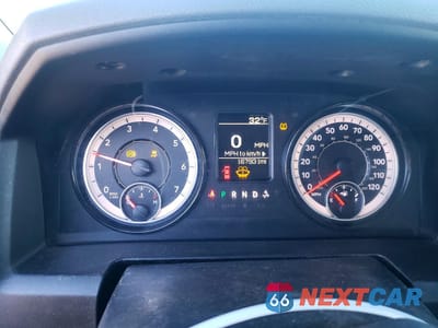 Zdjęcie 9 z 12 samochodu: 2019 RAM 1500 CLASSIC TRADESMAN VIN:1C6RR6FG9KS710503 - miniatura