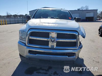Piąte zdjęcie samochodu w środku: 2014 RAM 2500 SLT VIN:3C6UR5DL0EG261034 - miniatura
