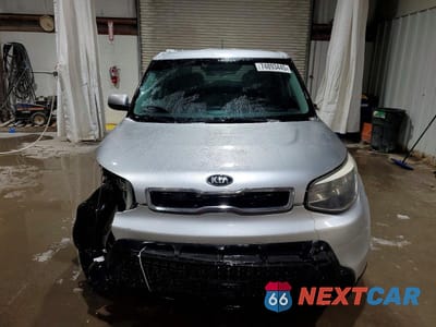 Piąte zdjęcie samochodu w środku: 2017 KIA SOUL BASE VIN:KNDJN2A27H7435196 - miniatura