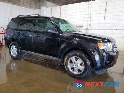 Czwarte zdjęcie samochodu z boku: 2012 FORD ESCAPE XLT VIN:1FMCU0D71CKC67046 - miniatura