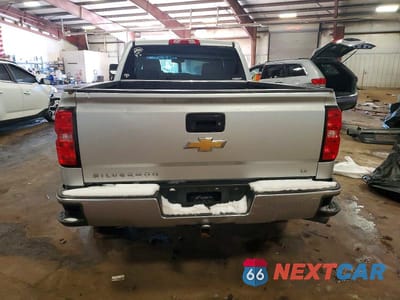 Zdjęcie 6 z 11 samochodu: 2018 CHEVROLET SILVERADO K1500 LT VIN:1GCUKREC1JF176735 - miniatura