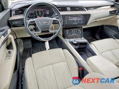 Zdjęcie 8 z 11 samochodu: 2021 AUDI E-TRON PRESTIGE VIN:WA1VAAGE9MB017152 - miniatura