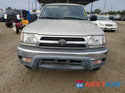 Piąte zdjęcie samochodu w środku: 2000 TOYOTA 4RUNNER VIN:JT3GM84R3Y0058047 - miniatura