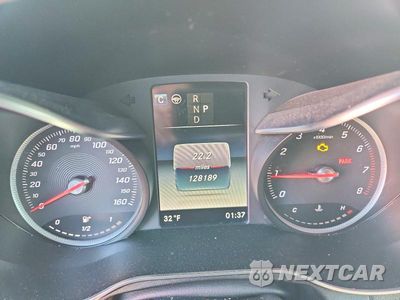 Zdjęcie 9 z 11 samochodu: 2025 MERZ GLC 300 4M VIN:4P51D1624S1418829 - miniatura