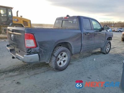 Trzecie zdjęcie samochodu z tyłu: 2019 RAM 1500 BIG HORN/LONE STAR VIN:1C6RREBT1KN751090 - miniatura