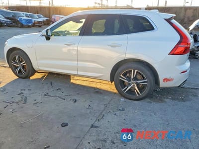 Drugie zdjęcie samochodu z przodu: 2018 VOLVO XC60 T8 R-DESIGN VIN:YV4BR0DM5J1079718 - miniatura
