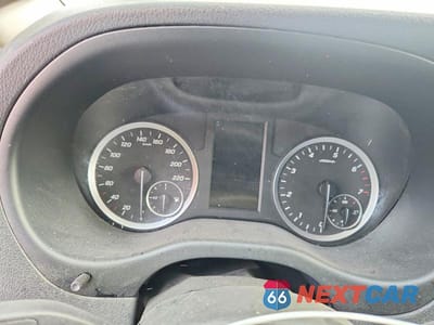 Zdjęcie 9 z 12 samochodu: 2022 MERCEDES BENZ METRIS VIN:W1YV0CEY9N3954933 - miniatura