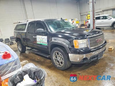 Czwarte zdjęcie samochodu z boku: 2008 GMC SIERRA K1500 VIN:2GTEK19JX81106795 - miniatura