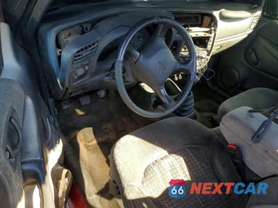 Zdjęcie 8 z 13 samochodu: 2002 CHEVROLET S TRUCK S10 VIN:1GCCS195328157585 - miniatura