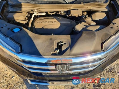 Zdjęcie 12 z 12 samochodu: 2017 HONDA PILOT TOURING VIN:5FNYF6H97HB075492 - miniatura