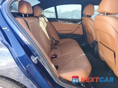 Zdjęcie 10 z 12 samochodu: 2021 BMW 530 XI VIN:WBA13BJ0XMWX19469 - miniatura