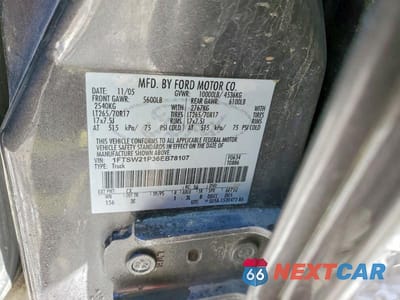 Zdjęcie 12 z 12 samochodu: 2006 FORD F250 SUPER DUTY FLATBED TRUCK VIN:1FTSW21P36EB78107 - miniatura
