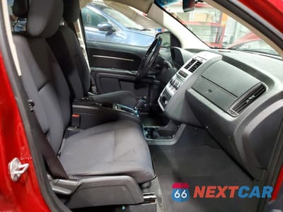 Zdjęcie 7 z 13 samochodu: 2010 DODGE JOURNEY SXT VIN:3D4PG5FV8AT167403 - miniatura