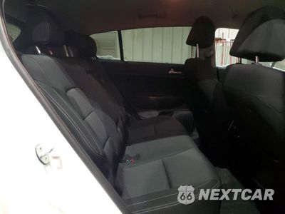 Zdjęcie 10 z 14 samochodu: 2020 KIA SPORTAGE LX VIN:KNDPMCAC8L7815216 - miniatura