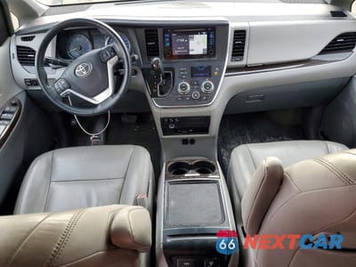 Zdjęcie 8 z 12 samochodu: 2017 TOYOTA SIENNA XLE PREMIUM 8-PASSENGER VIN:5TDYZ3DC1HS812513 - miniatura