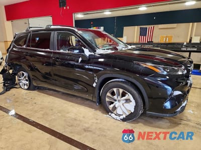 Czwarte zdjęcie samochodu z boku: 2024 TOYOTA HIGHLANDER LE VIN:5TDKDRBH0RS571731 - miniatura