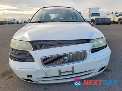 Piąte zdjęcie samochodu w środku: 2005 VOLVO V70 VIN:YV1SW612X52513093 - miniatura