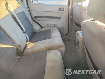 Zdjęcie 10 z 13 samochodu: 2008 FORD ESCAPE XLT VIN:1FMCU03138KC00663 - miniatura