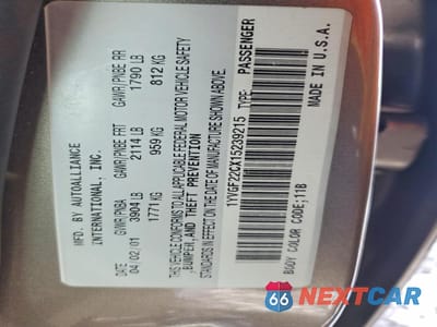 Zdjęcie 12 z 13 samochodu: 2001 MAZDA 626 ES VIN:1YVGF22CX15239215 - miniatura