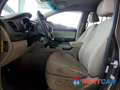 Zdjęcie 7 z 13 samochodu: 2016 KIA SEDONA LX VIN:KNDMB5C17G6126036 - miniatura