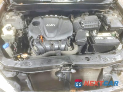 Zdjęcie 11 z 13 samochodu: 2011 HYUNDAI SONATA LIMITED VIN:5NPEC4ACXBH303581 - miniatura