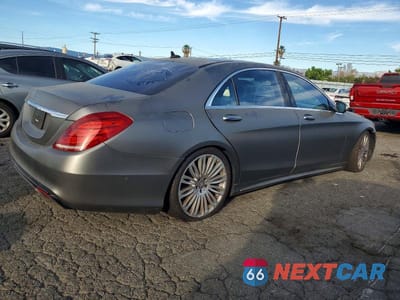 Trzecie zdjęcie samochodu z tyłu: 2017 MERCEDES-BENZ S 550 VIN:WDDUG8CB6HA293617 - miniatura