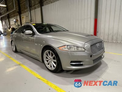 2011 JAGUAR XJ SAJWA1CB8BLV13204 - główne zdjęcie licytacji z USA - miniatura