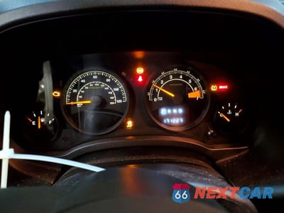 Zdjęcie 9 z 13 samochodu: 2016 JEEP COMPASS SPORT VIN:1C4NJCBA3GD615655 - miniatura