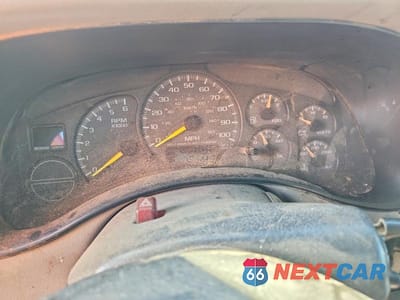Zdjęcie 9 z 12 samochodu: 1999 CHEVROLET SILVERADO K1500 VIN:2GCEK19T5X1115520 - miniatura