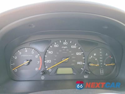 Zdjęcie 9 z 12 samochodu: 2002 HONDA ACCORD EX VIN:1HGCG16562A064365 - miniatura