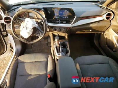 Zdjęcie 8 z 12 samochodu: 2025 CHEVROLET TRAX 1RS VIN:KL77LGEP4SC088957 - miniatura