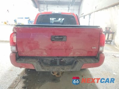Zdjęcie 6 z 13 samochodu: 2019 TOYOTA TACOMA VIN:3TMCZ5AN5KM228649 - miniatura