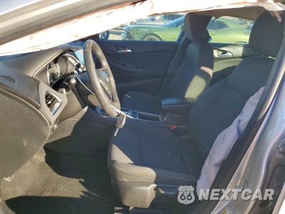 Zdjęcie 7 z 13 samochodu: 2017 CHEVROLET CRUZE LS VIN:3G1BC5SM6HS571938 - miniatura