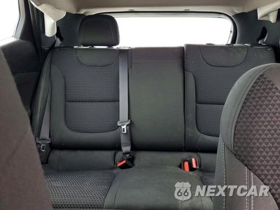 Zdjęcie 10 z 12 samochodu: 2022 CHEVROLET BOLT EUV LT VIN:1G1FY6S06N4112832 - miniatura
